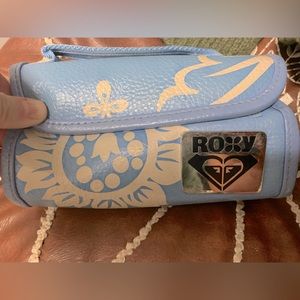Roxy travel pouch